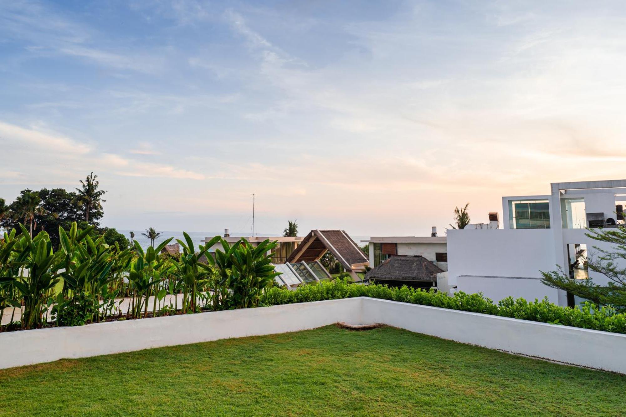 Eden The Residence At The Sea Seminyak Екстериор снимка